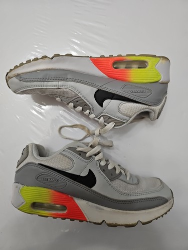 Nike Air Max 90 GS Talla 4.5Y/Mujeres 6.5 Gris Lobo Gradiente Cassette DR8924-001 - Imagen 4 de 10