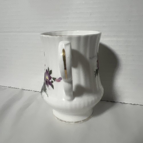 Royal Windsor Teacup Fine Bone China With Purple Flowers Made In England - Picture 3 of 9