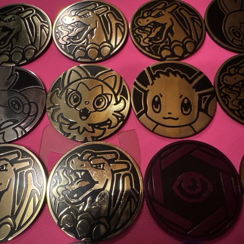 Lote de 40 Monedas Pokémon Oficiales - De Check lame Blisters Etbs Paquete de 3 Blisters - Imagen 4 de 7