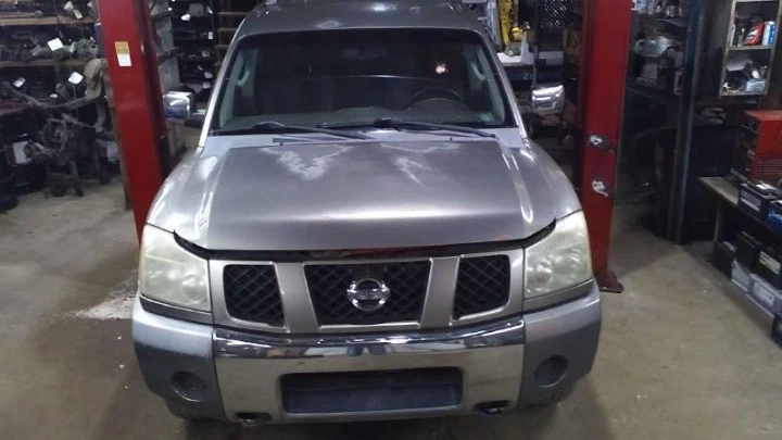 2004-2015 Nissan Titan Front RH Passenger Spindle Knuckle Assembly W/o Abs Oem - Image 4 of 4