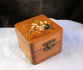BEAULIEU ANTIQUE WOODEN TREEN EDWARDIAN TRAVELLING TRAVEL GLASS INKWELL INK POT