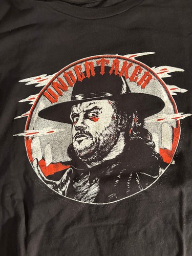 T-shirt The Undertaker nera WWE nuova con etichette 2xl wrestling tacco ghoul babyface - Foto 2 di 2