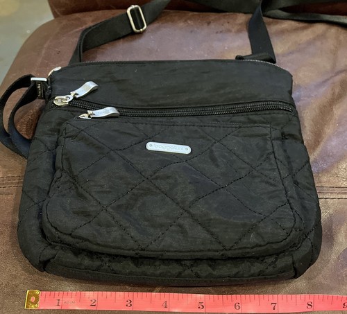 BAGGALLINI Tasche Handtasche schwarz mit silbernen Reißverschlüssen - Bild 11 von 13