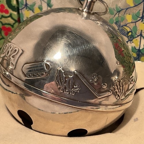 Set Of 3 Wallace Silversmiths Sleigh Bells 1981, 1982 & 1983 With Boxes - Picture 5 of 8