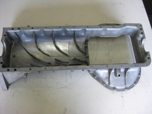 Mercedes-Benz Upper Engine Oil Sump 280 W123/116/126/107/123 A1100100913 - Foto 4 di 5