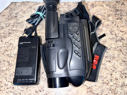 Vintage 1997 RCA VHS-C Camcorder ProV801C With Owners Manual Works - Needs batt - Picture 7 of 13