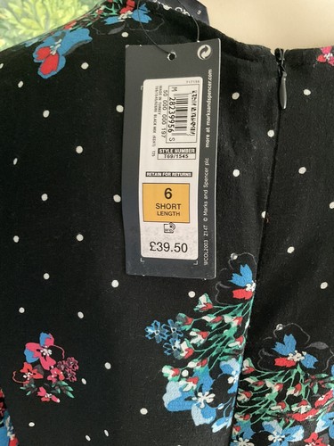 Schwarzes Midikleid mit Blumenmuster von M&S Collection neu mit Etikett Größe 6 - Bild 4 von 11