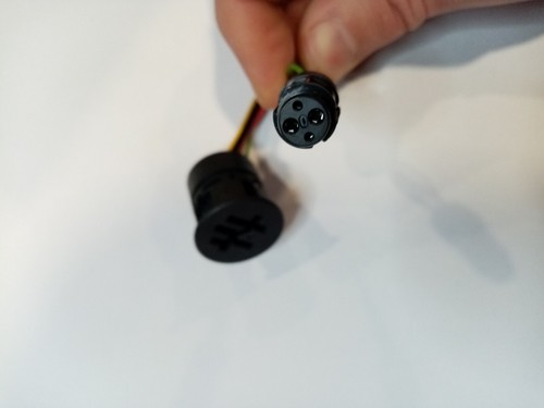 Cable enchufe de carga Bosch - 810 mm, BCH3901, compatible con el sistema inteligente - Imagen 3 de 5