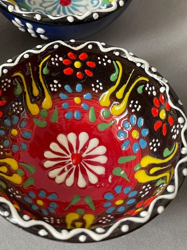 Whimsical Trio: Hand-Painted Ceramic Floral Bowls Set, Perfect Gift - Picture 5 of 10