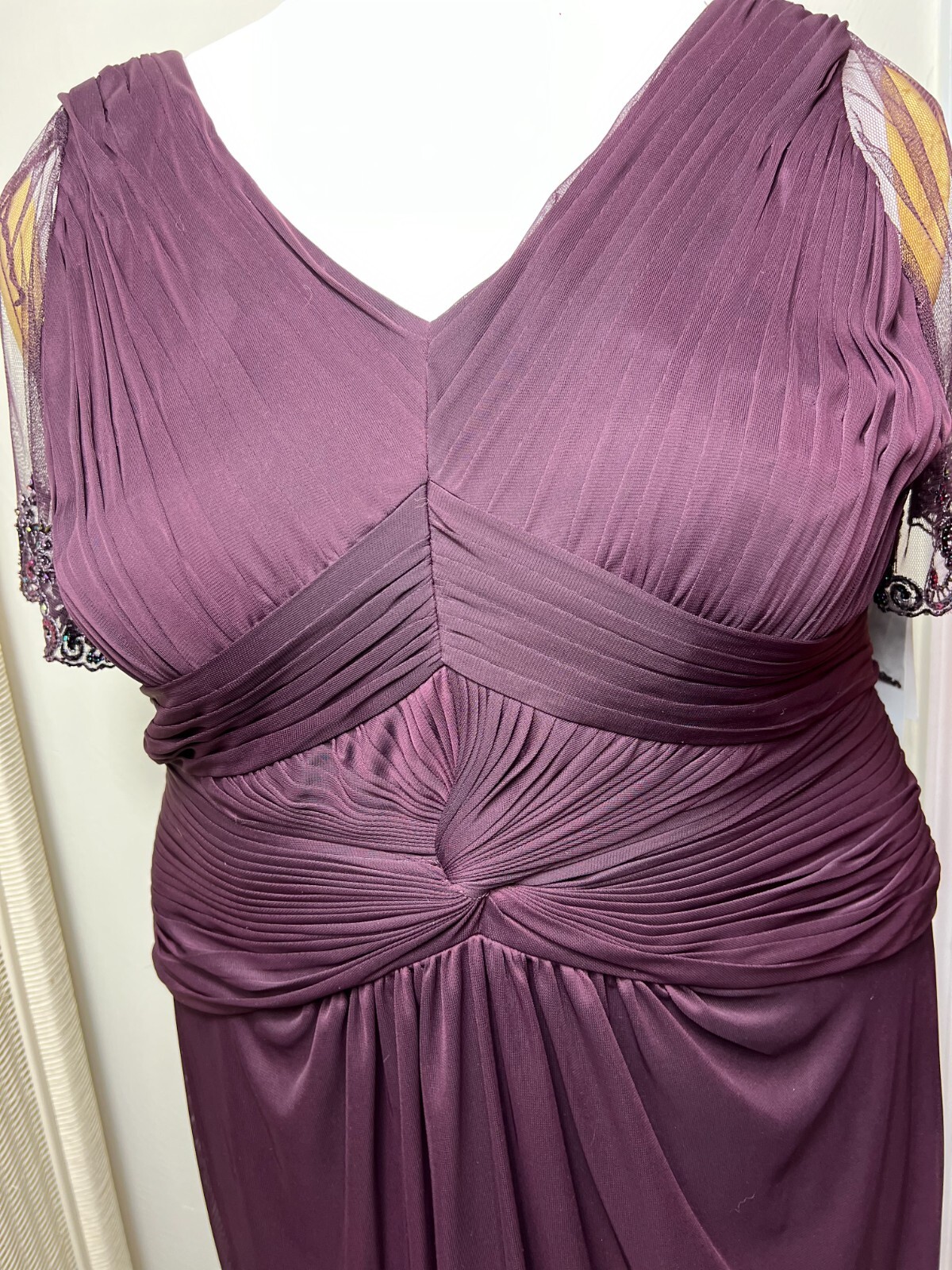 Picture 2 of 8