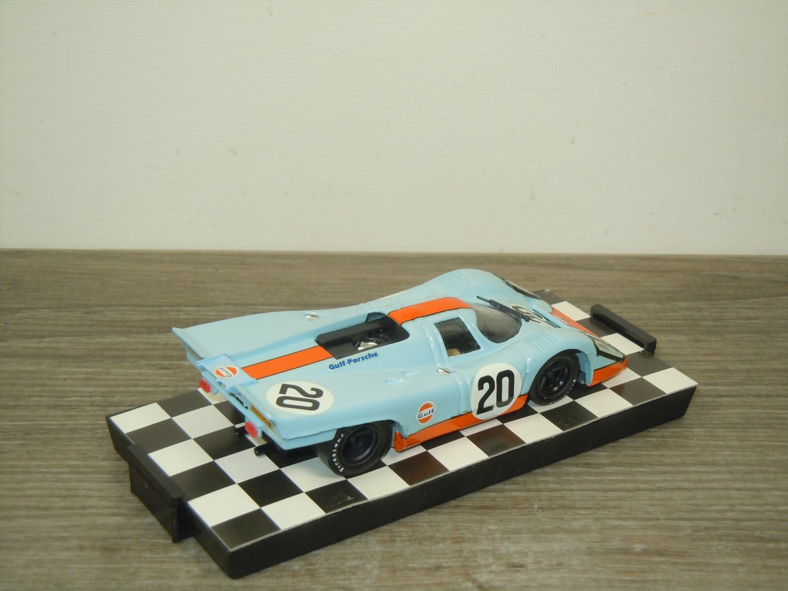 Picture 4 of 6
