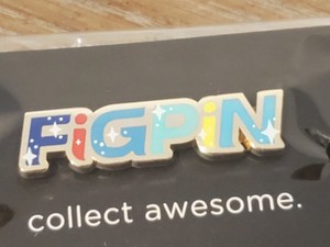 Limited-FIGPIN-Logo-Pin-from-Disney-Princesses-Deluxe-Box-Set-Sold-Out-500-pcs