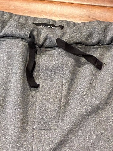 Lot Of 2 Apt. 9 Black Gray Mens XL Loose Fit Drawstring Pocket Fleece Shorts - Picture 15 of 22