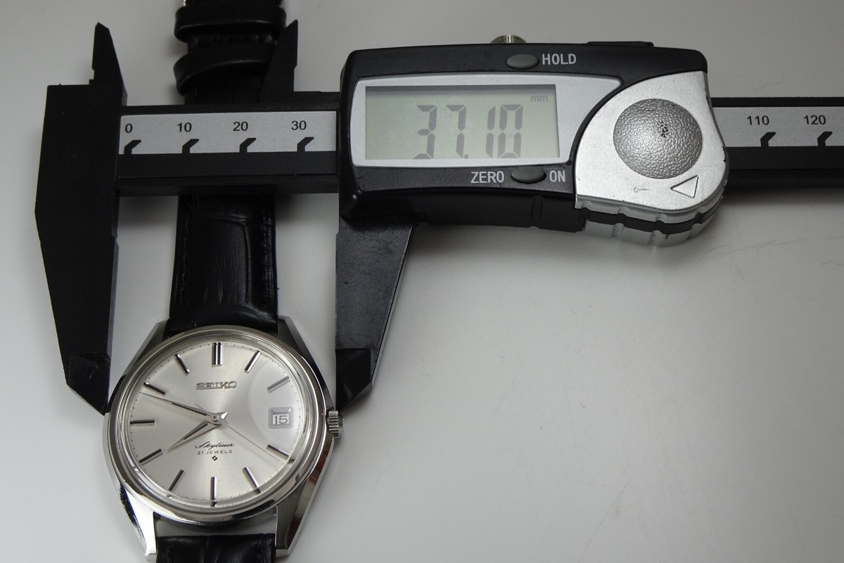 Vintage 1970 JAPAN SEIKO SKYLINER CALENDAR 6102-8000