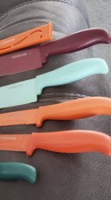 10 Piece Farberware Kinves With Sleeves Sheat...