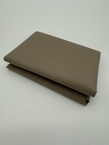 Hermes Calvi Gris Tourterelle Cuero Duo Tarjetero Nuevo PVP £510 - Imagen 6 de 9