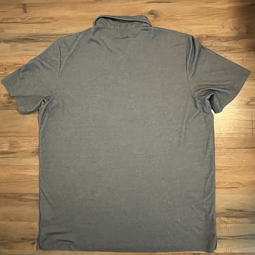 Polo de golf Travis Mathew The Heater Eco Collection azul estelar para hombre 2XL - Imagen 7 de 8