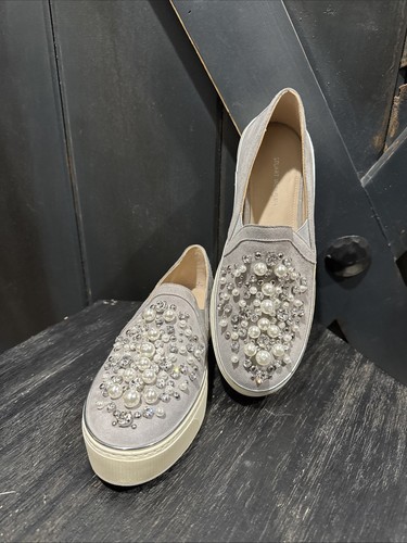 Stuart Weitzman verzierte Wildleder-Slipper Turnschuhe grau Größe 7 neu ohne Karton - Bild 7 von 11