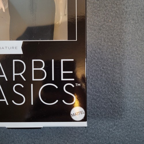 2025 Barbie Basics Model 4 Redhead Ginger Blue Eyes Freckles NEW Sealed Box - Picture 8 of 16