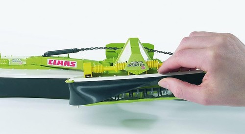 Bruder CLAAS Front/Rear Disc Mower 8550 C Plus - Picture 5 of 10