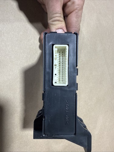 2006-2009 Toyota RAV4 AC Amplifier Climate Control Computer Module 88650-42191 - Picture 3 of 4
