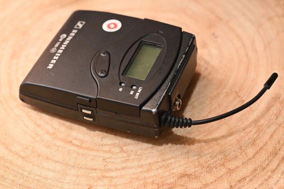 Sennheiser EK100 (EW100) G3 Receiver E-BAND 823-865 MHz - image 2 of 4