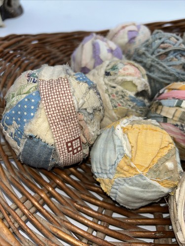 11 Antique Quilt Fabric Rag Balls American Primitive Country Rare Authentic Find - Picture 3 of 16