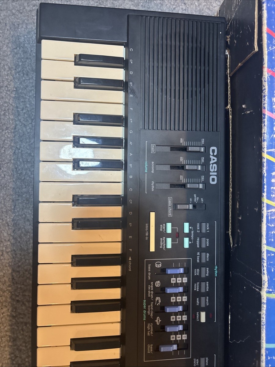 カシオトーン　MT-220 casiotone Vintage Casio MT-220 Keyboard Synthesizer Circuit Bending