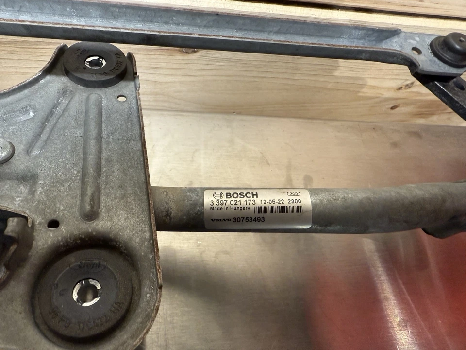 ✅ 2011-18 VOLVO S60 V60 Cross Country FRONT WINDSHIELD WIPER MOTOR 30753493 OEM - Image 4 of 4