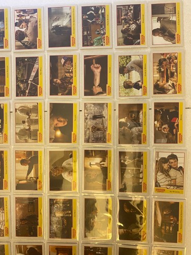 STRANGER THINGS - Season 1 - cards 1-100 - COMPLETE Topps set - Picture 4 of 5