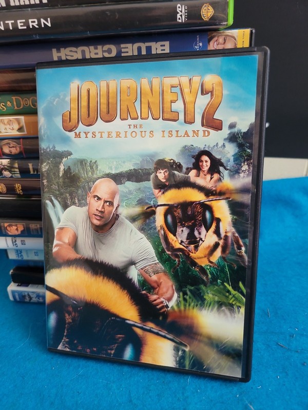 Journey 2: The Mysterious Island (DVD,2012) Dwayne Johnson- PRE-OWNED VERY GOOD 
