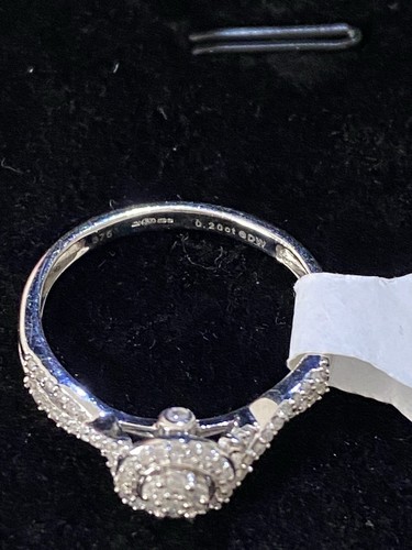 9ct White Gold Diamond Twist Ring Size N - Picture 8 of 10