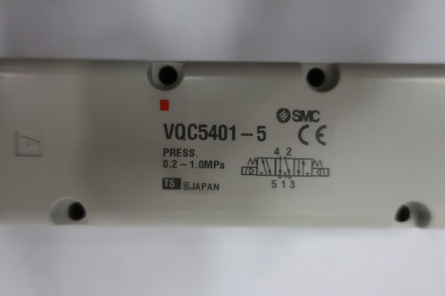 Smc VQC5401-5 Pneumatic Solenoid Valve 1mpa - Picture 5 of 6
