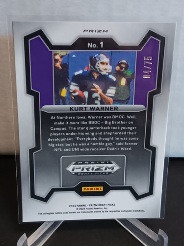 Selecciones de draft de Prizm KURT WARNER 2024 púrpura Prizm 4/75 norte de Iowa Uni - Imagen 3 de 4