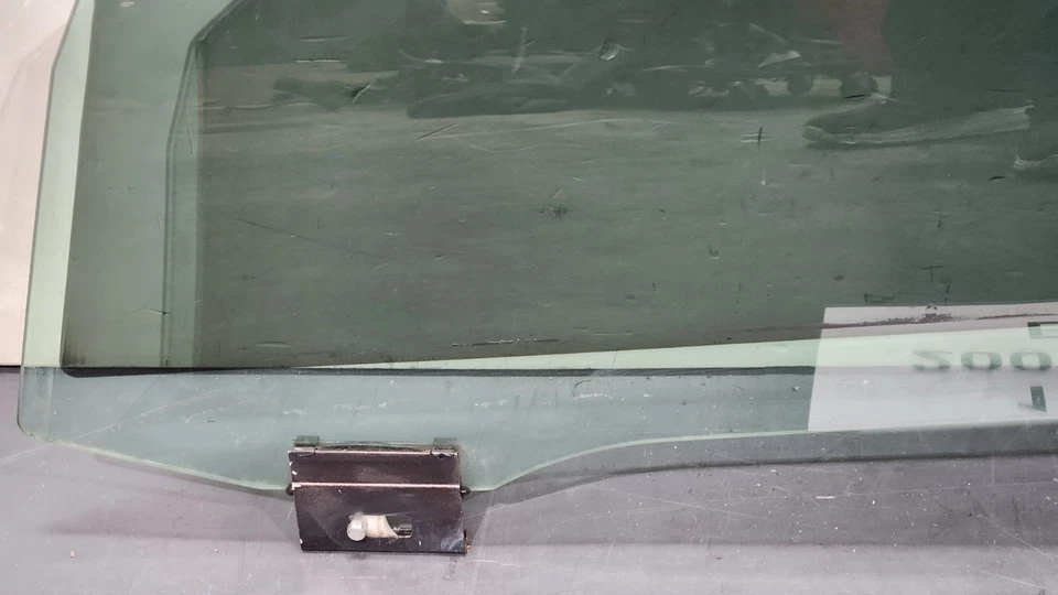 ✅ 07-13 原始设备制造商宝马 E92 328 335 M3 Coupe 左前驱动门窗玻璃有色 — 第 3/4 张图片