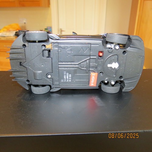 BMW Z4 GT3 car only as display no remote. 1:24 - Imagen 7 de 7