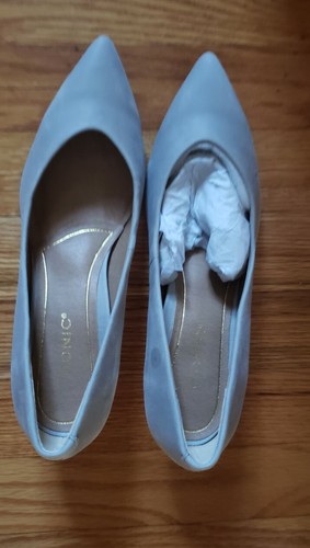 Vionic 389 Josie Sand Pumps Women Size 6 Kitten Heels New - Picture 2 of 5