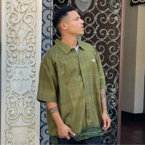 Camisa Para Hombre Pelle Pelle Dk Oliva Arte Africano Abotonada Nueva Con Etiquetas - Imagen 3 de 4