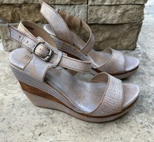 BedStu Leather Wooden Wedge Heel Studded Strappy Ankle Strap Sandals  9B