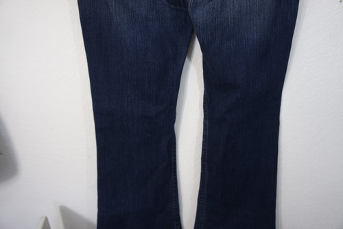TRUE RELIGION FLARE Flap Pocket 8" Low rise sz 28 medium wash euc sexy (32 x 34) - Bild 7 von 12