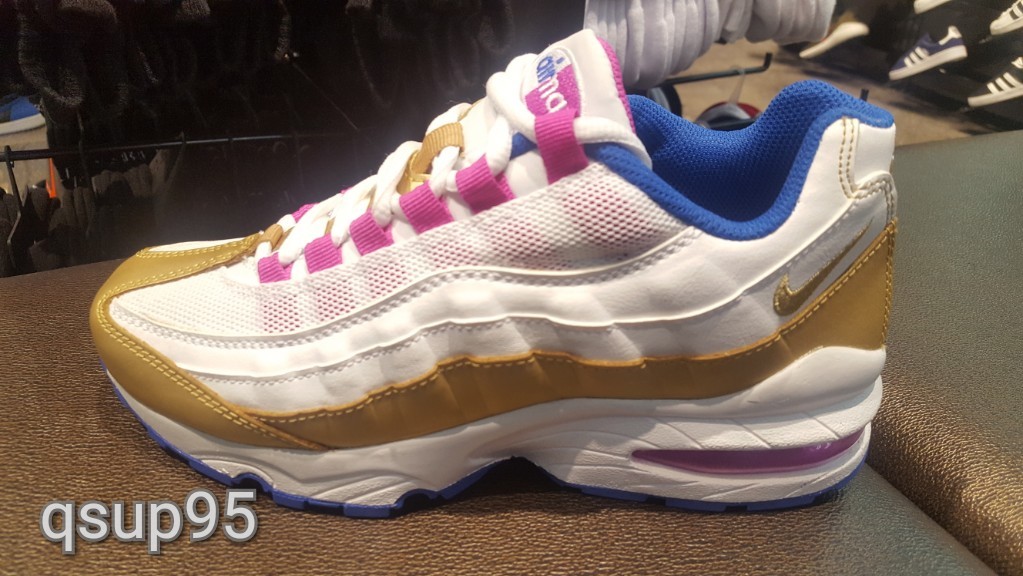 Nike Air Max 95 LE Grade School Womens Gold Racer Blue Fuschia 310830-120 3Y-7Y Nike Air Max 95 LE Grade School Womens Gold Racer Blue Fuschia 310830-120 3Y-7Y