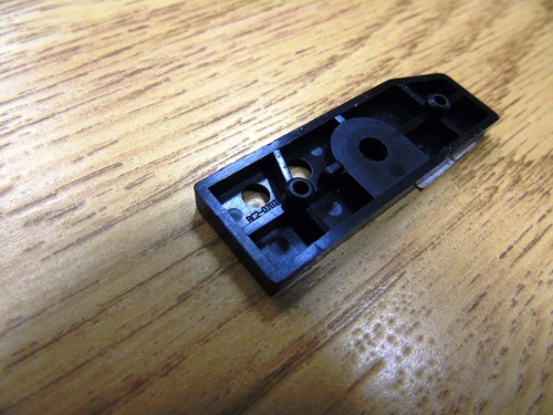 HP Laserjet P3005n Printer RC2-0707 - Left Cartridge Stopper - Picture 5 of 5