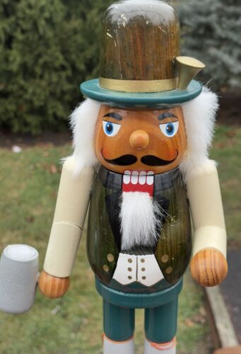 14” German Wooden Nutcracker Beer Stein 2004 Green Limited Edition Beermeister - Picture 2 of 9
