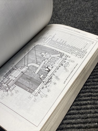 Caterpillar CAT 930 Wheel Loader Parts Manual SN 41K5315-Up 78P18799-Up - Picture 12 of 14
