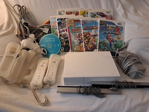 NINTENDO Wii + 9 Games Mario Galaxy Party CIB CONSOLE BUNDLE with 2 Controllers