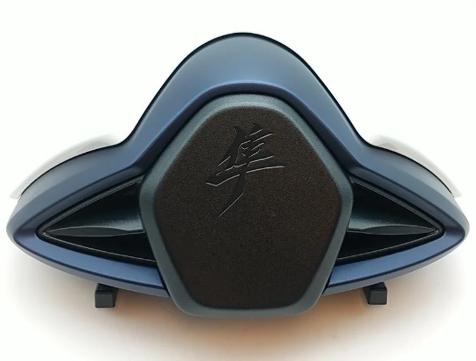 Nuevo capó de asiento OEM 2022 Suzuki Hayabusa GSX1300R BLANCO/AZUL MARINO/NEGRO 45500-10800-B5N Foto 3 de 3