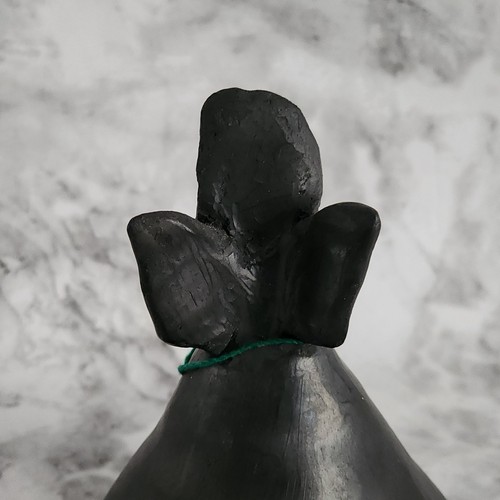 Vintage Black Clay? Geformte Engelsglocke - Bild 12 von 23