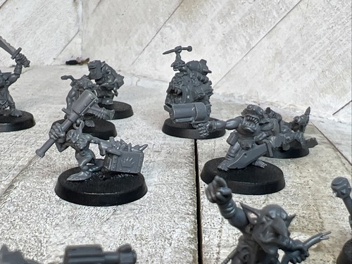 Warhammer 40K Ork Gretchin Grots x20 Plastikmodelle mit Basen - Bild 6 von 13
