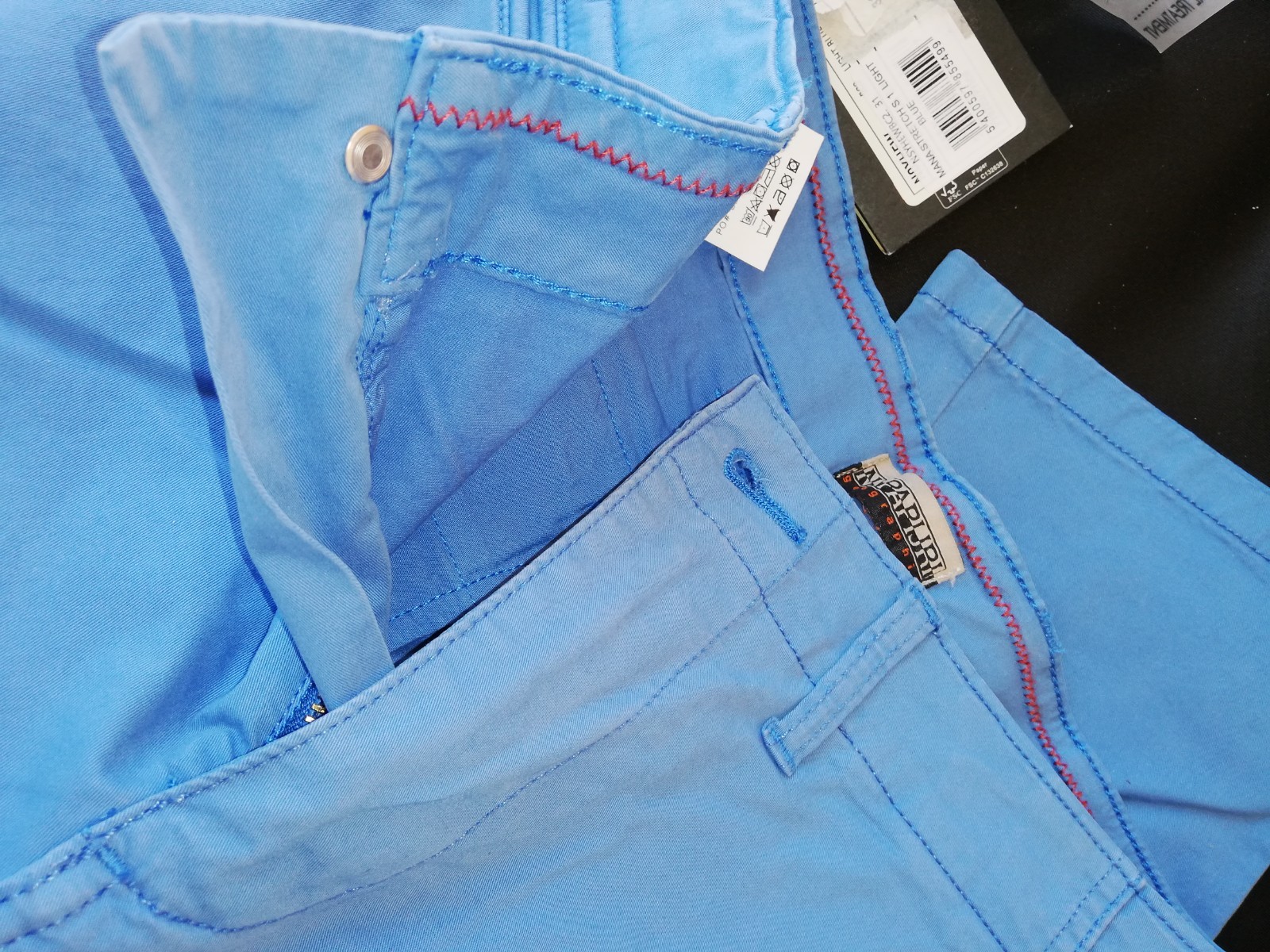 Original NAPAPIJRI Herrenhose Stoffhose Neu und ungetragen Bundweite W31, blau
