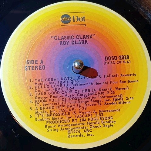 Roy Clark “CLASSIC CLARK” Vintage Vinyl 1974 SOSD-2010 Very Good Condition - Picture 4 of 10